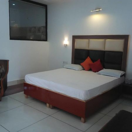Hotel Kings Retreat Patiāla Εξωτερικό φωτογραφία